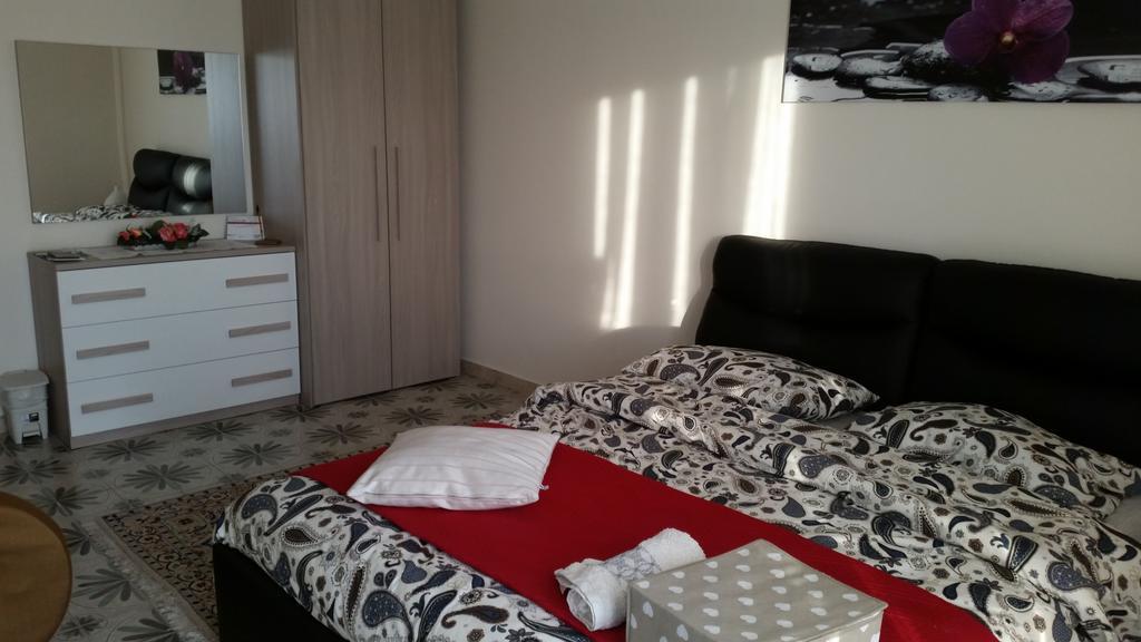 Lian Room B&B Caserta Pokój zdjęcie